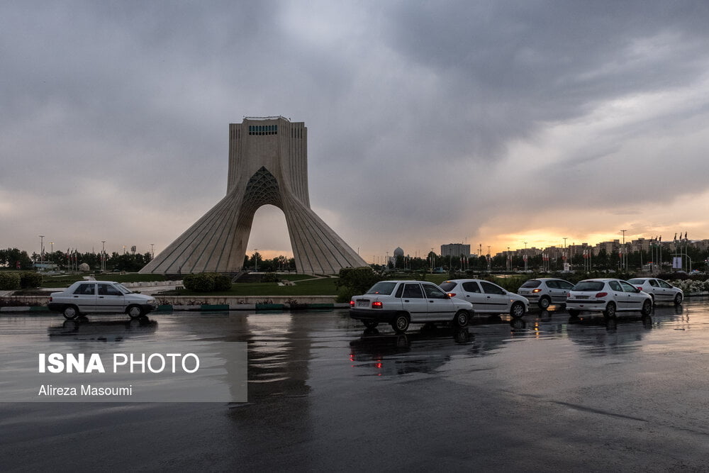 افزایش تا ۷ درجه‌ای دمای تهران از فردا / سامانه بارشی در راه استان