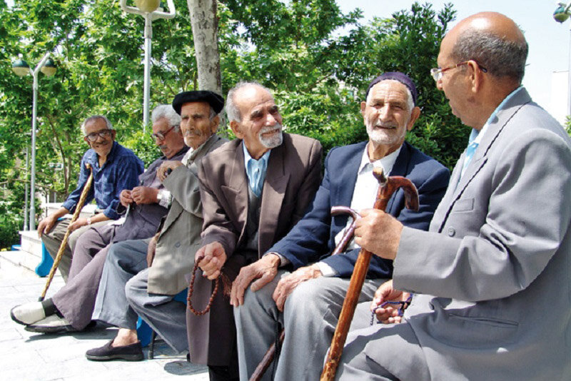 سرعت رشد سالمندی در ایران / حدود ۵۰ درصد هزینه‌های درمان صرف سالمندان می‌شوند