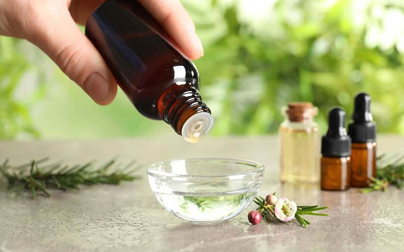 Properties of tea tree oil for facial blemishes