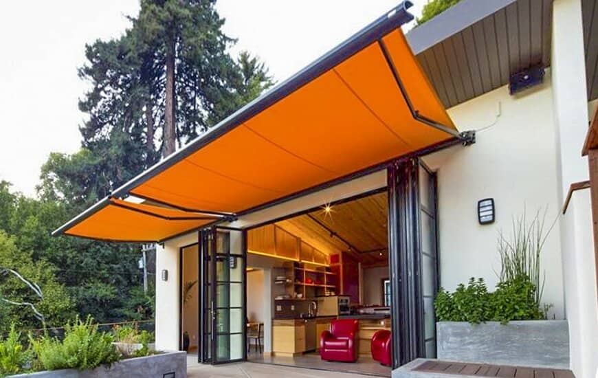 What points should we pay attention to when buying an electric awning?