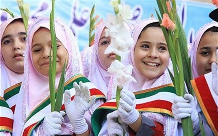 مدارس با شادابی و ثبت خاطراتی خوب برای دانش آموزان بازگشایی می شود