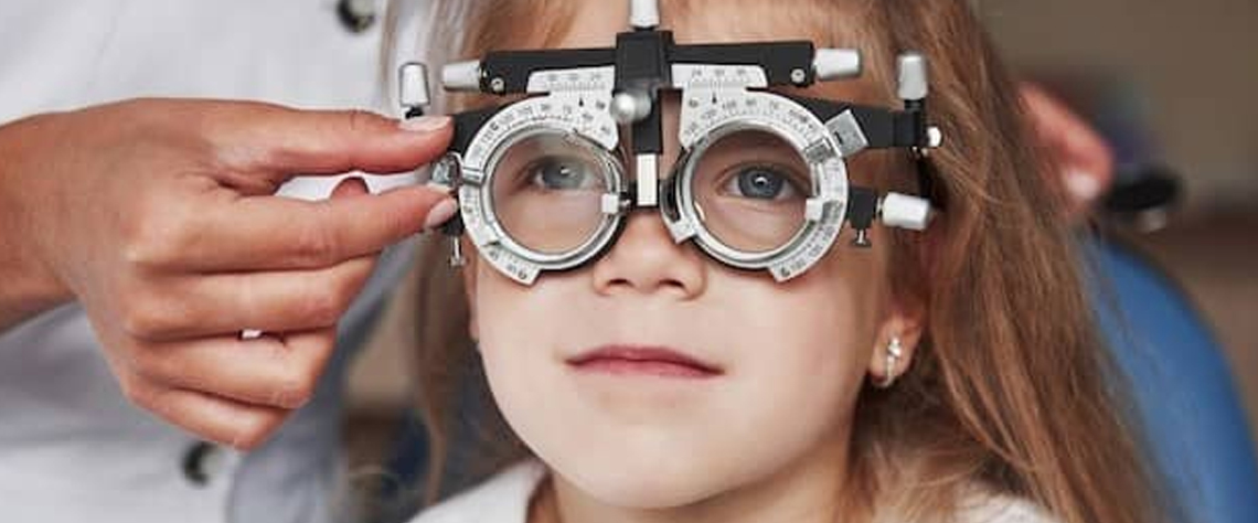 مراحل استاندارد چکاپ چشم کودکان با تجهیزات پیشرفته